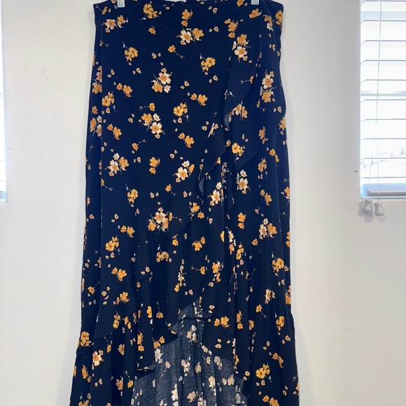 Wrap Around Floral Skirt - Picture 2 of 11